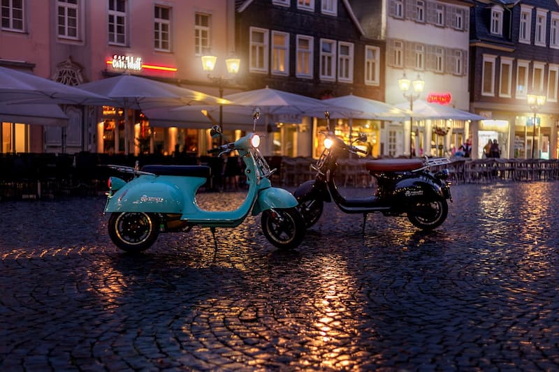 Des motos électriques en ville
